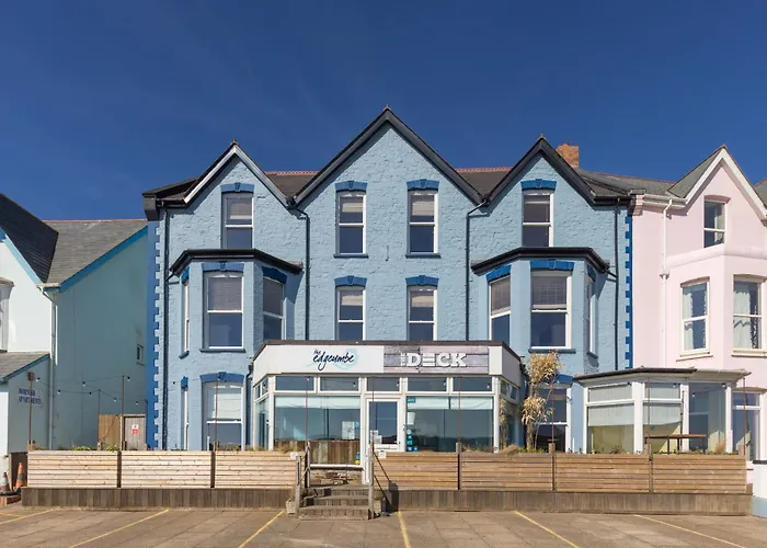 The Edgcumbe Hotel & Deck Restaurant