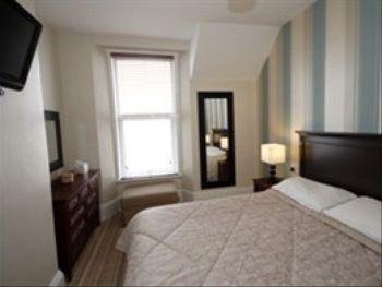 The Edgcumbe & Deck Restaurant Guest house 4*
